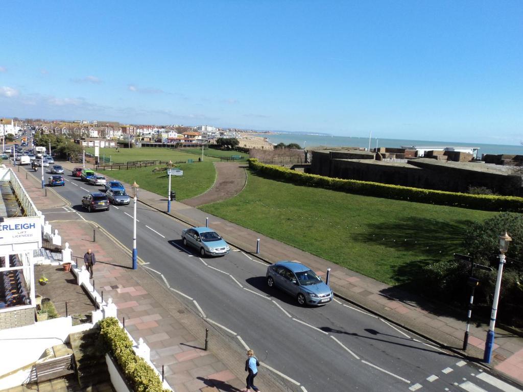 Bay Lodge Guest House Eastbourne Exterior foto